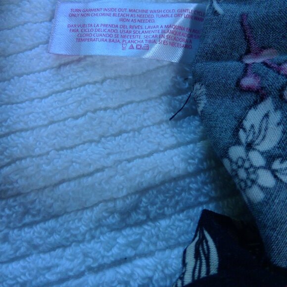 No Boundaries Women's Black Dress with Red Floral Design (Size Large) Midi - Picture 7 of 7